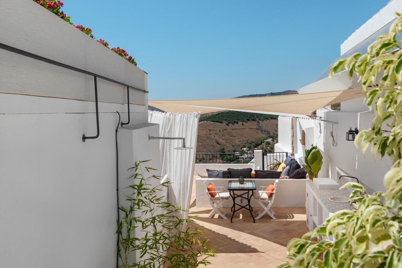 La Amara Maha - En El Casco Antiguo De Frigiliana Apartman Kültér fotó