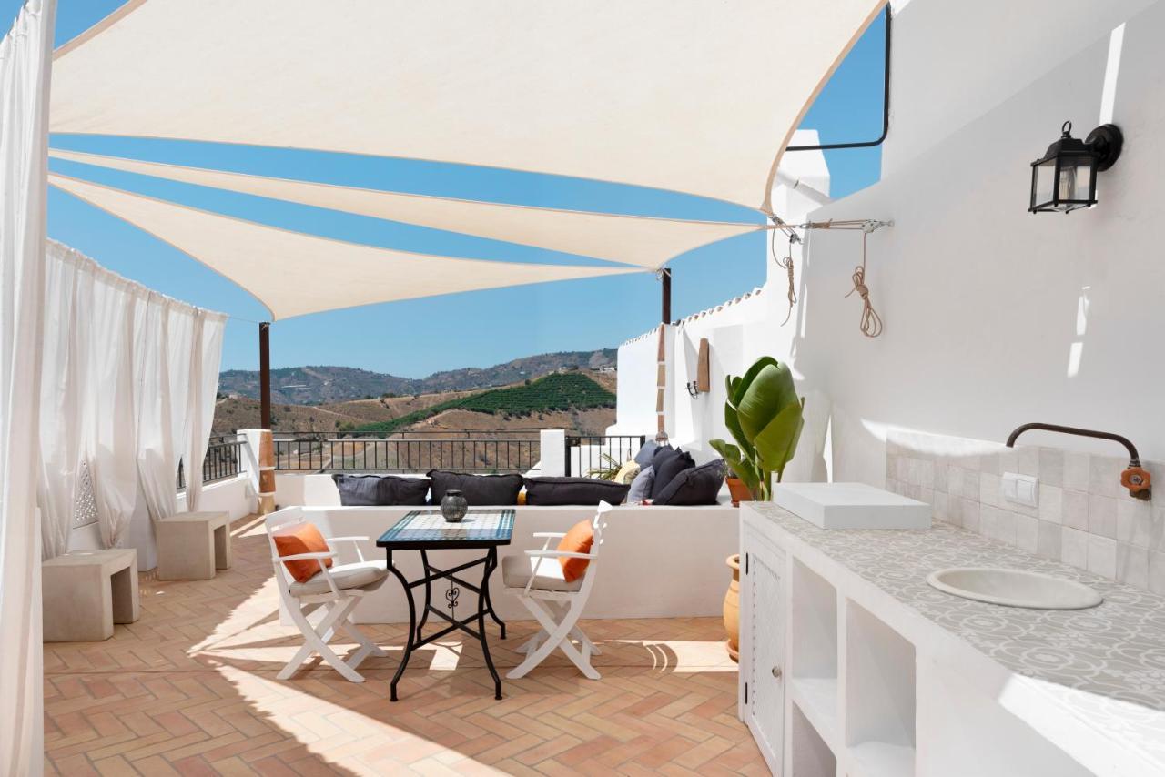 La Amara Maha - En El Casco Antiguo De Frigiliana Apartman Kültér fotó